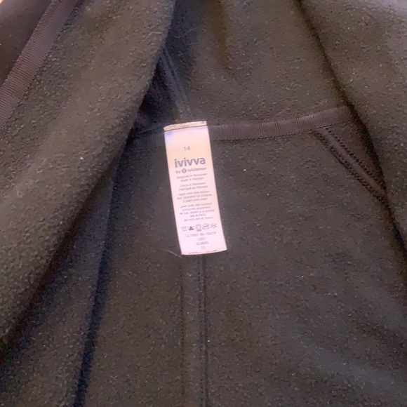 Black Ivviva sweater - Picture 3 of 4